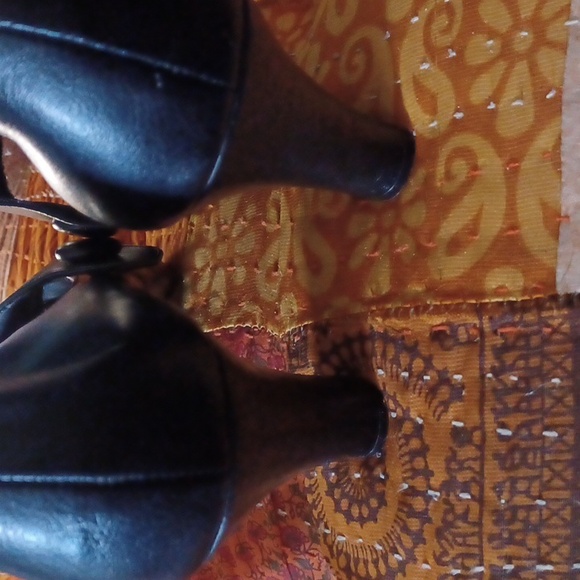 American Eagle Lower East Side Women Kim Black leather Mary Jane Pumps, sz 9 - Picture 7 of 9